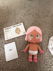 POP MART Mega Crybaby 400% Crying in Pink CRYBABY Action Figure w/ Accessories.