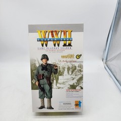 24A Dragon Models 1:6 WWII USMC Platoon Leader Lt. Andy Carlson Figure 70238