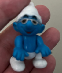 Kermit The Frog The Muppets Vintage (1986) Pvc Toy, and 2 Smurfs