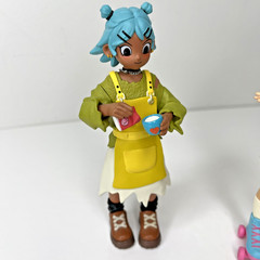 POP MART Peach Riot Rise Up Series Figures – Gigi Diner and Frankie Barista