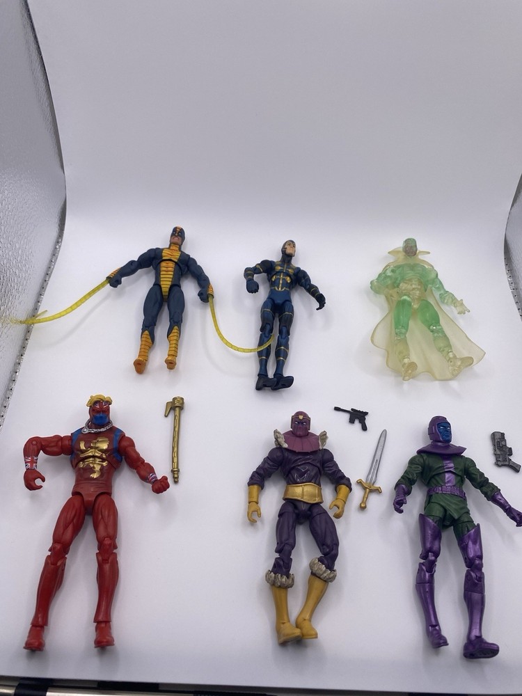 MARVEL UNIVERSE 3.75 lot Captain Britian Zemu Kang Conqueror Vision Multiple