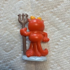 GARFIELD CAT IN HALLOWEEN RED DEVIL COSTUME WITH PITCHFORK VINTAGE TOY FIGURINE