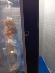 Diamond Select Marvel Gallery Emma Frost Diorama (Free Comic Book Day 2020)