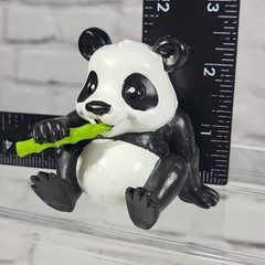 Funrise Panda Bear Deluxe Vinyl Figure Snacking On Bamboo 2.25” Tall 2011