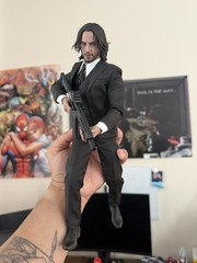 Hot Toys John Wick Chapter 4 1:6 Scale Collectible Figure MMS729B