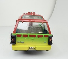 Mattel 2020 Jurassic Park 1993 Ford Explorer Model Car 04 Green Yellow Red