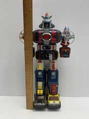 RARE VTG 1982 BANDAI JAPAN 15″ VOLTRON DAIRUGGER XV ROBOT Incomplete