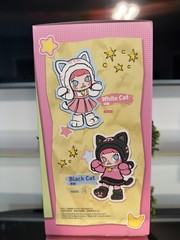 Pop Mart MOLLY PEEKABOO 1/8 Action Figure – confirmed (WHITE Cat) US Seller