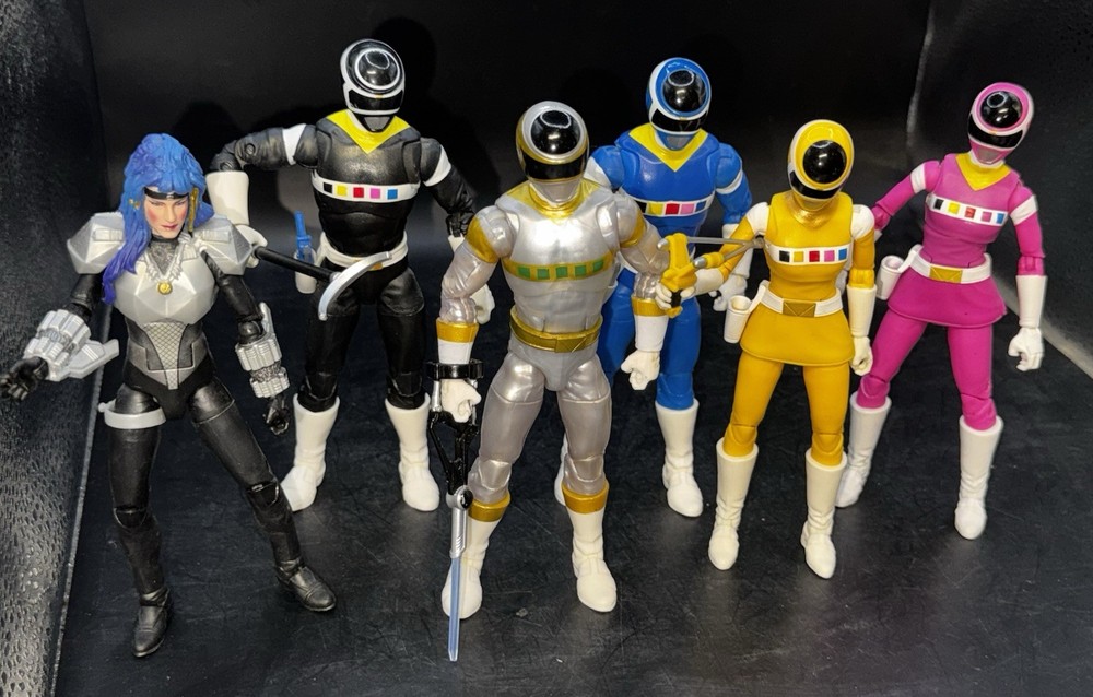 Power Rangers In Space Lightning Collection Lot – 6 Figures