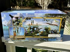 Avatar Metkayina Reef With Tonowari And Ronal; NIB, Lights Up