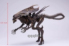 Aliens vs. Predator Alien Queen 1/18 Action Figure Model Ornament w/Box In Stock