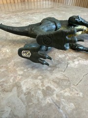 Jurassic World Camp Cretaceous SCORPIOS REX Dino Escape – Slash ‘N Battle Figure
