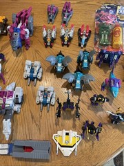 G1 Transformers Lot/ Loose/ 35 Bots/ Conditions AS-IS/