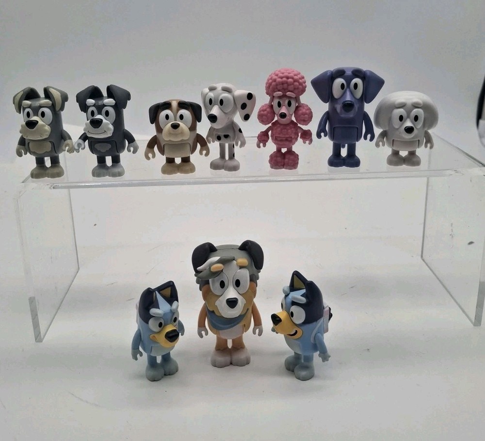HTF Rare Bluey The Terriers dog’s And Other Bluey School Friends Figure 💥
