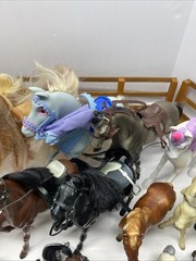 Lot Of 23 Toy Horse Figurines Toys W/ Fencing Accessories Random Assortment