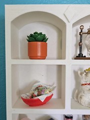 Miniature Wall/Tabletop White Display Shelf MiniVerse, MiniBrand, Trinkets 1:6