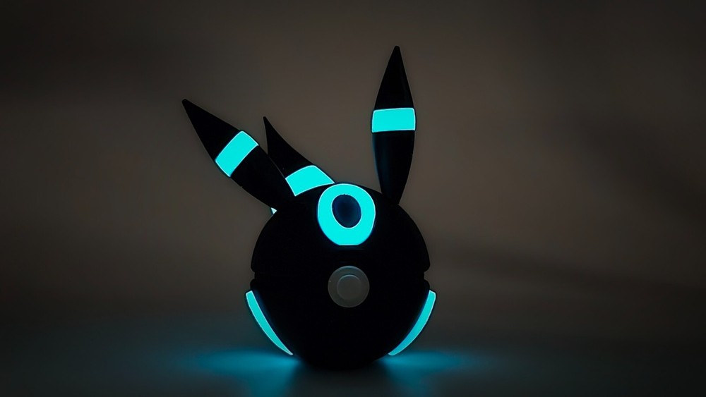 Shiny Umbreon (Glow In Dark) | Themed 3D Printed Pokeball | #0197 Umbreon