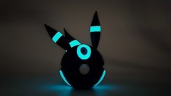 Shiny Umbreon (Glow In Dark) | Themed 3D Printed Pokeball | #0197 Umbreon
