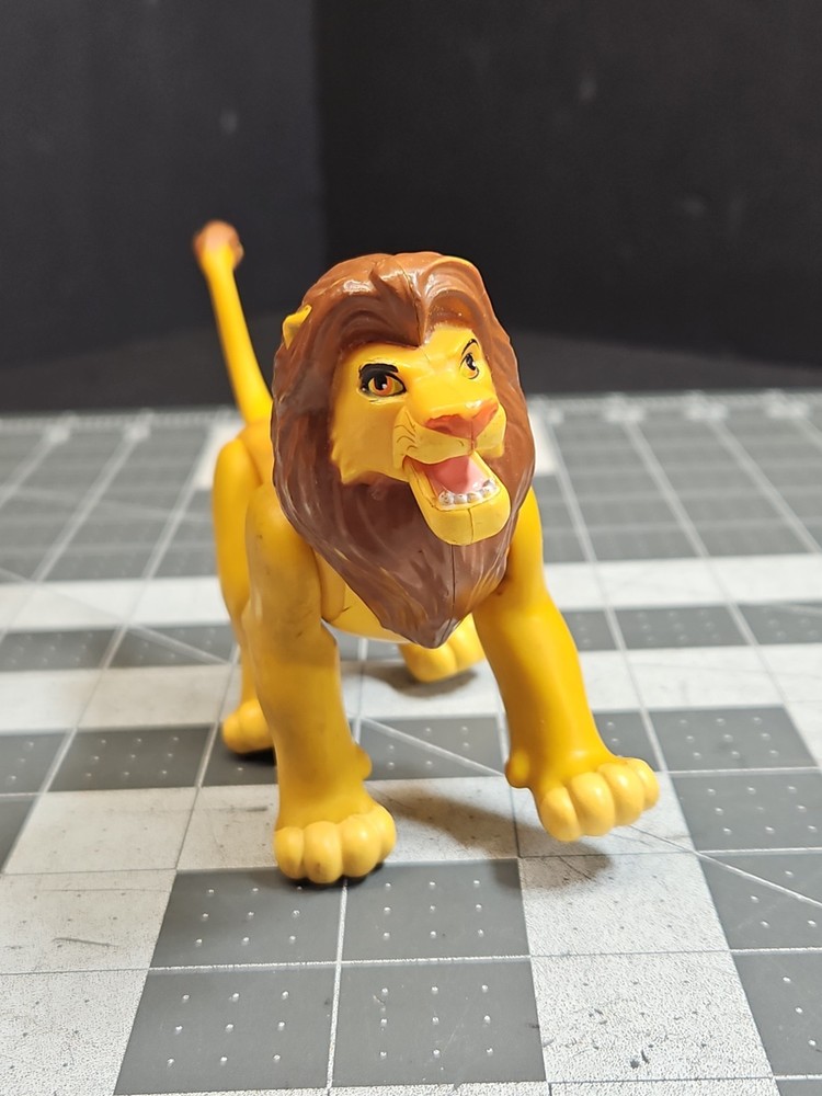 The Lion King Fighting Action Adult SIMBA Vintage 1994 Disney Toy Figure Battle