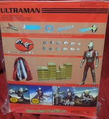 Mezco Toyz ONE:12 Collective Ultraman Action Figure Nubula Lighted Combat Suit