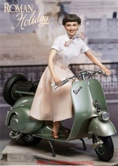 Blitzway 1/4 Roman Holiday-Princess Ann & 1951 Vespa 125 Scooter Statue INSTOCK