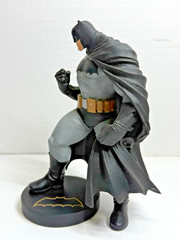 DC Designer Series ANDY KUBERT – Batman Statue Dark Knight #1384 of 5000