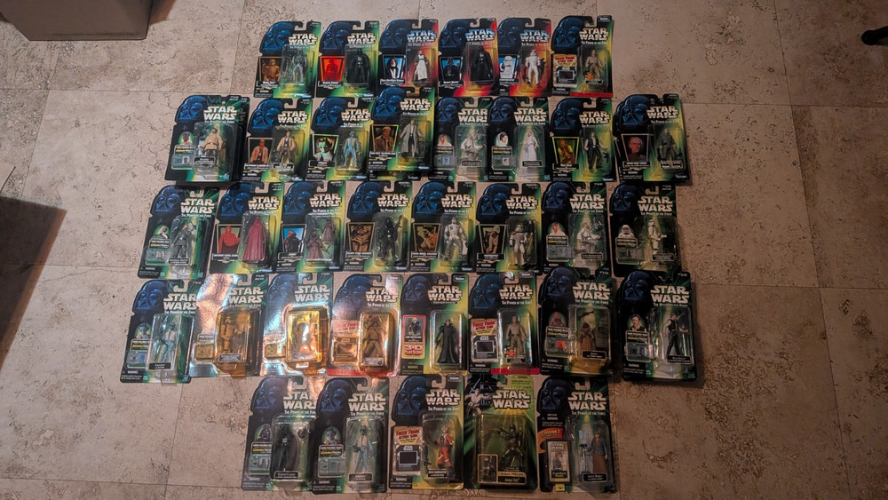 Mixed lot of 40 Star Wars Power of the Force figures!!!! Boba Fett Darth Vader