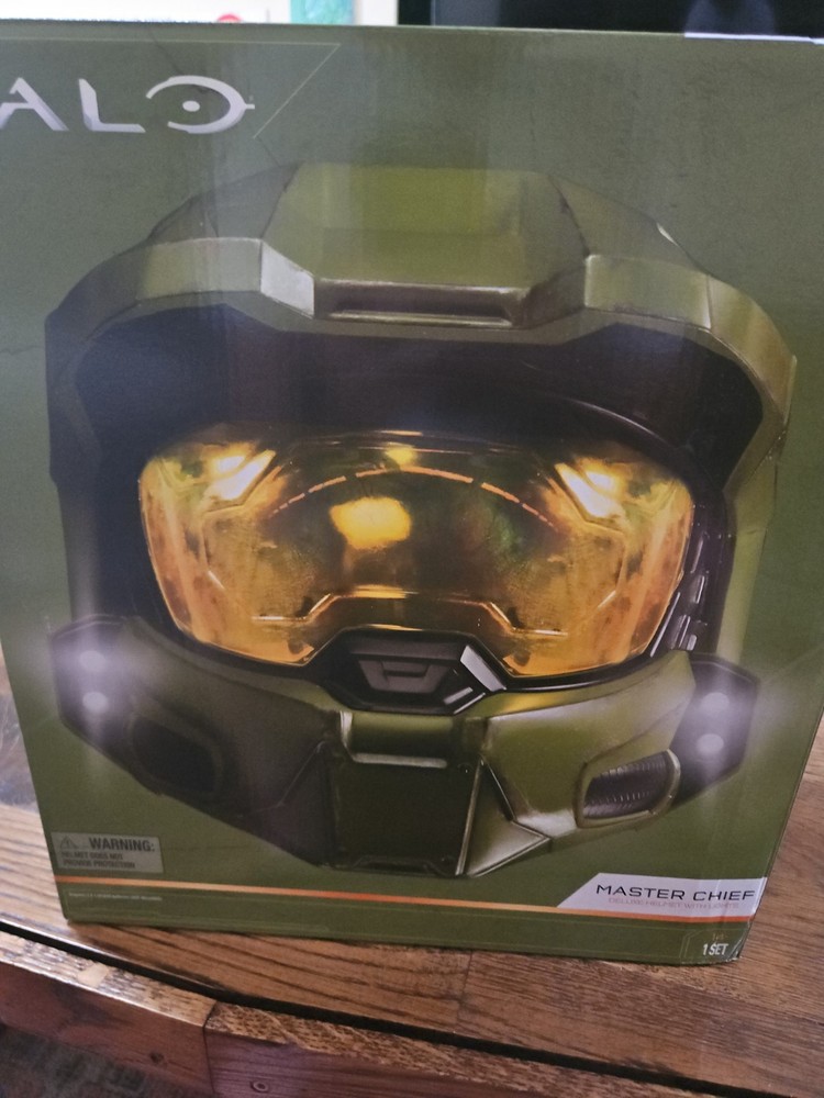 Jazwares HLW0173 Halo Master Chief Deluxe Helmet W/Lights & Stand Cosplay NEW 🔥