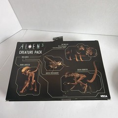 NECA Alien 3 Creature Pack (DAMAGED Queen Buster Broken Arm) SOLD STRICTLY As Is