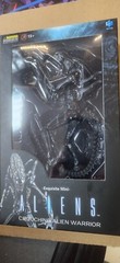 HIYA Crouching Alien Warrior Aliens 1/18th PX exclusive Blue Warrior xenomorph