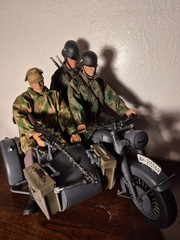 Ultimate Soldier 21st Century Toys WWII German Motorcycle with Figures