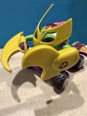 RUMBLE ROBOT Lot Of 2 Battle Bot Mix Team Fight Toy No Remote Turns On And sound