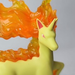 Pokemon Scale World 4″ 1:20 Scale Rapidash Mini Figure Nintendo Bandai