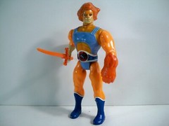 K23i05742 LION-O BRAZIL 100% COMPLETE GLASSLITE THUNDERCATS 1985 ORIGINAL FIGURE