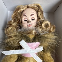 Madame Alexander Cowardly Lion 8″ Doll from The Wizard Of Oz Collection NEW