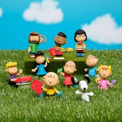 Peanuts Collector’s Figure Set | 10 Play Figures for Kids
