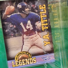Starting Lineup 1998 Pro Football Hall of Fame Legends Y.A. Tittle #14 1:18 Fig.
