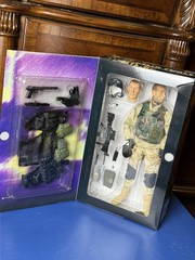 1:6 DRAGON: 1st Special DELTA FORCE NIGHT OPS: Leo 12″ Rare FIGURE 72015