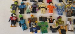 Roblox Huge Lot Of Mixed Roblox Action Figures Parts And Accessories