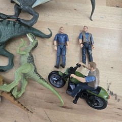 Jurassic World Dinosaurs LOT OF 15 TOTAL DINOS 3 FIGURES See photos