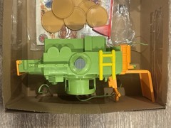 TEENAGE MUTANT NINJA TURTLES REISSUE PIZZA THROWER PLAYMATES VEHICLE – SEE DESC