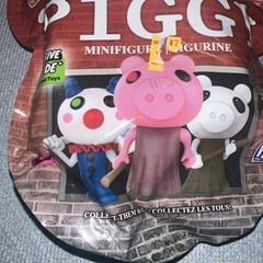 PIGGY Minifigure Mystery Pack (3” Single Figure, Collect All 14, Series 1). New