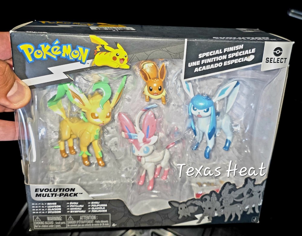 Select Evolution Multi Pack 4 Eevee Leafeon Glaceon & Sylveon Special Finish (S1
