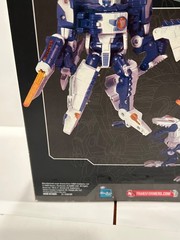 Transformers Universe Classics Deluxe Class Overkill MISB