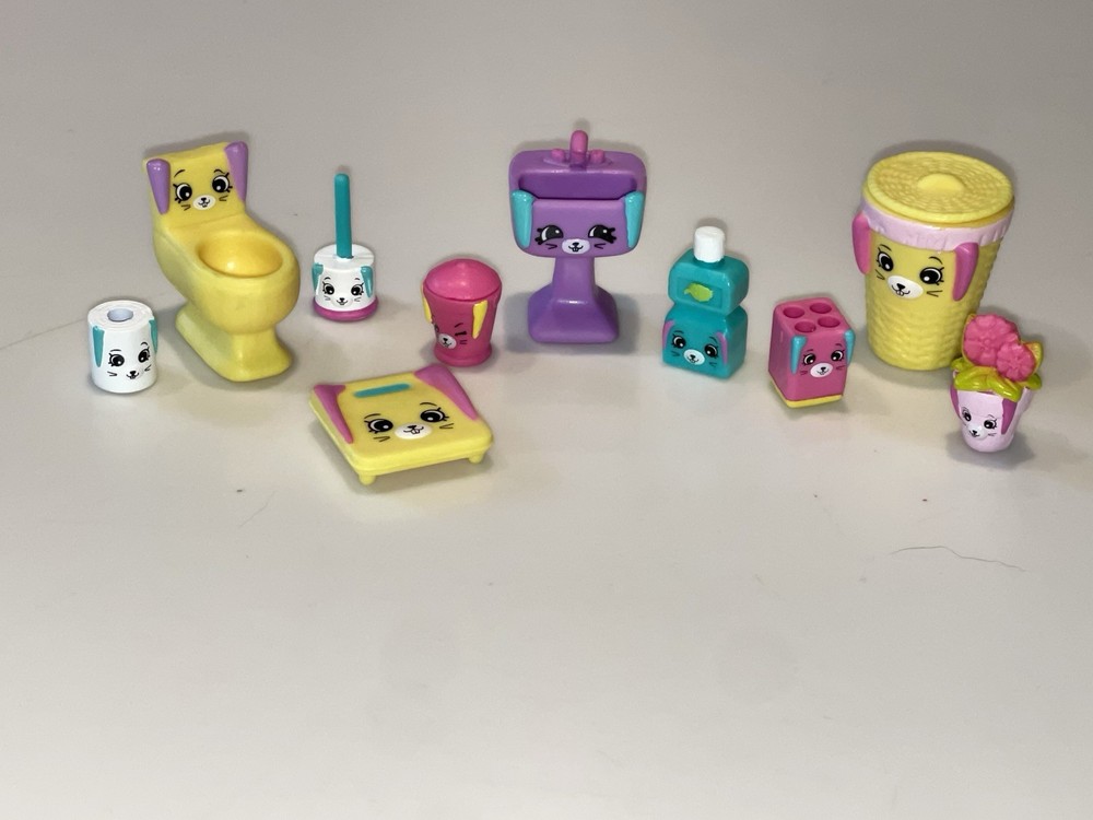 LOT/10 Shopkins Petkins Happy Places Bathing Bunny Decorator’s Pack (incomplete)