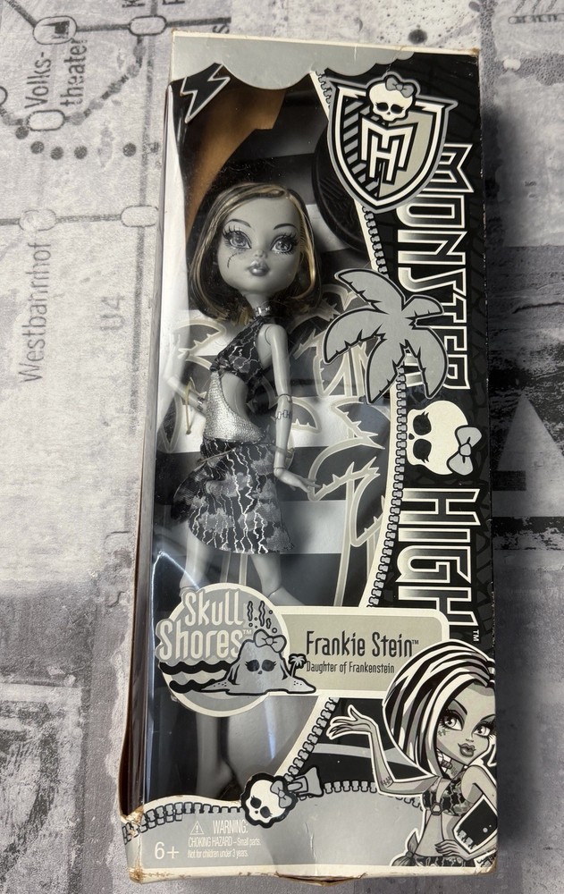 Y2k Deadstock Monster High Skull Shores Frankie Stein 2011 Doll Grunge Goth