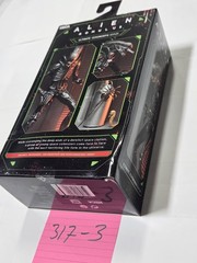 Alien Romulus Ultimate Xenomorph XX121 Action Figure 1:10 NECA Toy Black New