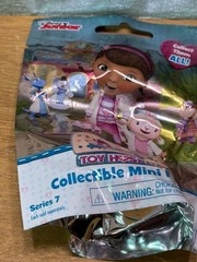 Disney Junior – Doc McStuffins Collectible Mini Figure – Blind Bag New Series 7
