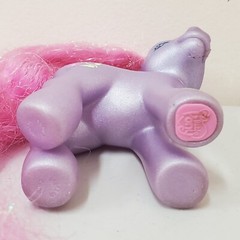 Hasbro My Little Pony G3 PETAL BLOSSOM 2003 Super Long Hair Pony