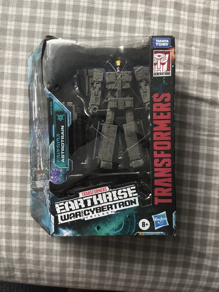 Transformers ASTROTRAIN Generations WFC-E12 Earthrise Leader Astro train NEW!!!